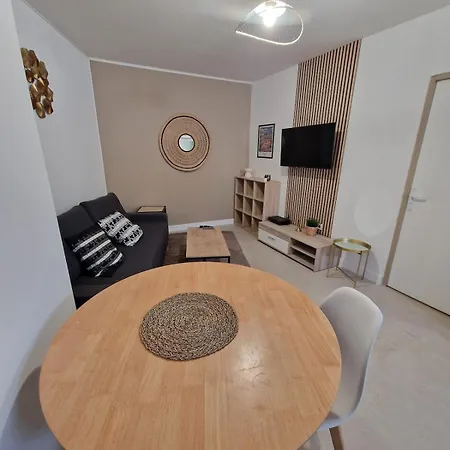Casa Nemausa Apartman *