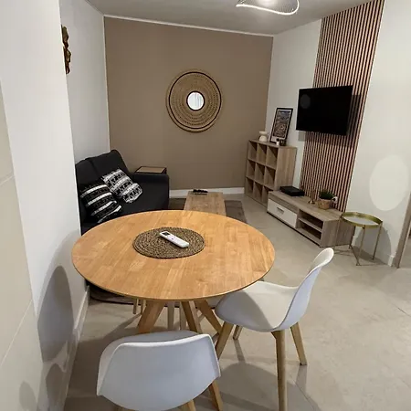 Casa Nemausa Apartman *